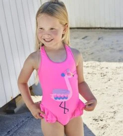 Color Kids Mädchen Badeanzug Fuchsia Pink Flamingo Rüschen -Geschäft Für Babyartikel color kids madchen badeanzug flamnigo 720119 5590 4 1280x1280